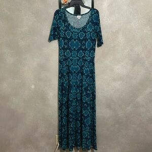 LuLaRoe maxi dress with sleeves.